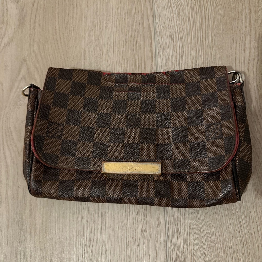 Louis Vuitton Pochette bag